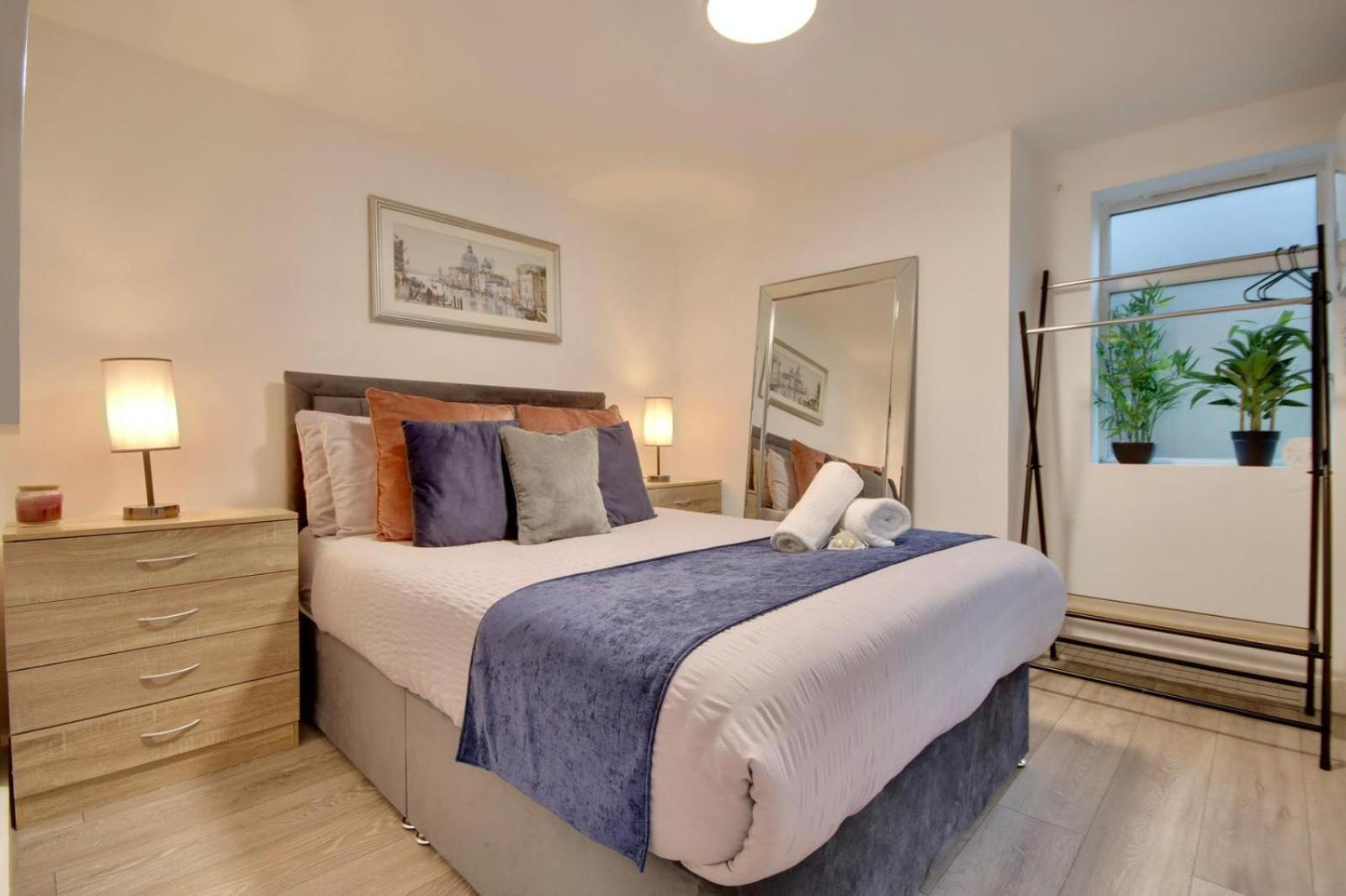 Southsea Getaway Apartment With Pool Table And Hot Tub ポーツマス エクステリア 写真
